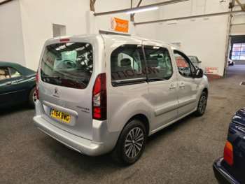 Used Peugeot Partner Tepee 2015 for sale - 74806518: Photo