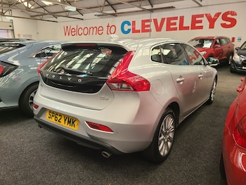 Used Volvo V40 2012 for sale - 79004492: Photo
