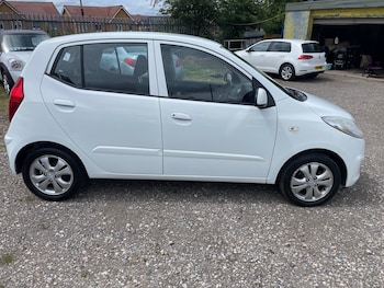Used Hyundai i10 2013 for sale - 79031813: Photo