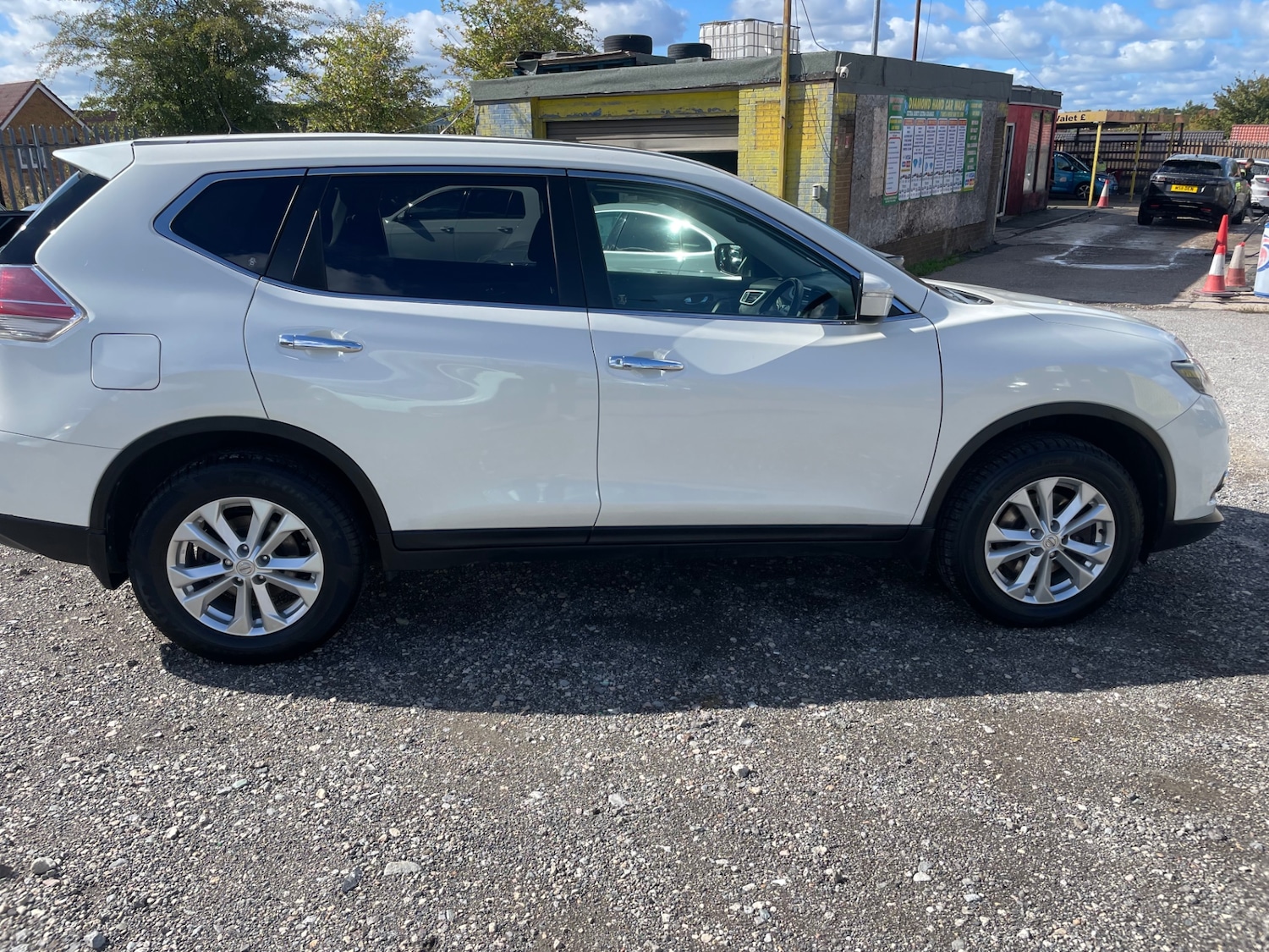 Used Nissan X-Trail 2017 for sale - 77357533: Photo 1