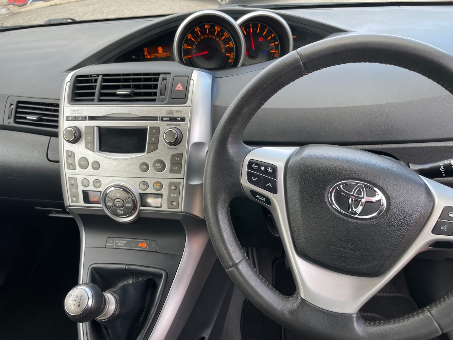 Used Toyota Verso 2011 for sale - 77635763: Photo 15