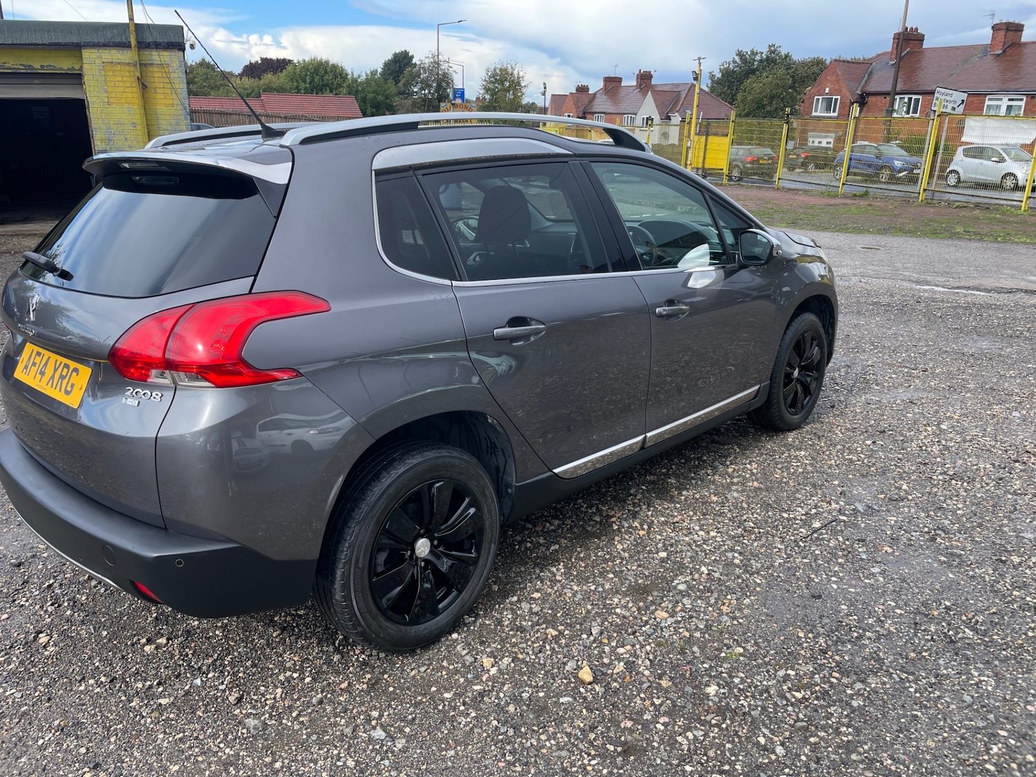 Used Peugeot 2008 2014 for sale - 77357208: Photo 10
