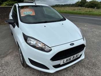 Used Ford Fiesta Van 2016 for sale - 75135056: Photo