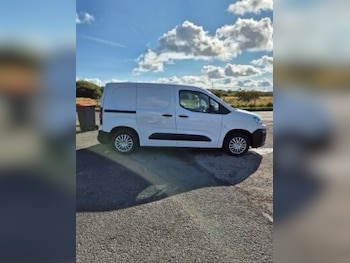 Used Citroen Berlingo 2020 for sale - 75865213: Photo
