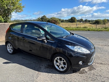Used Ford Fiesta 2012 for sale - 76048063: Photo