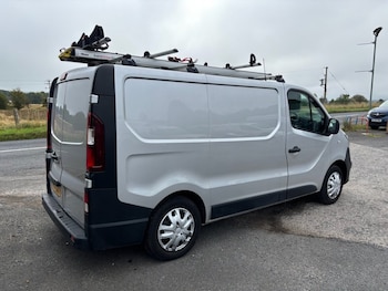 Used Vauxhall Vivaro 2018 for sale - 76106097: Photo