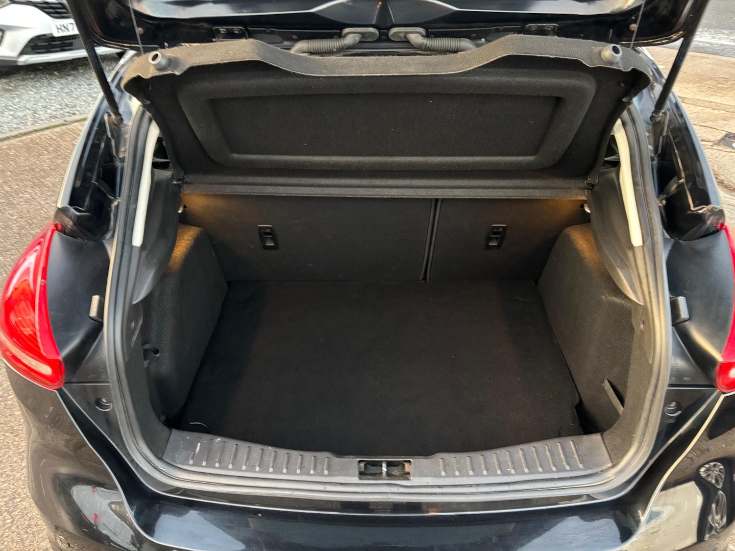 Used Ford Focus for sale - 76728197: Photo 21