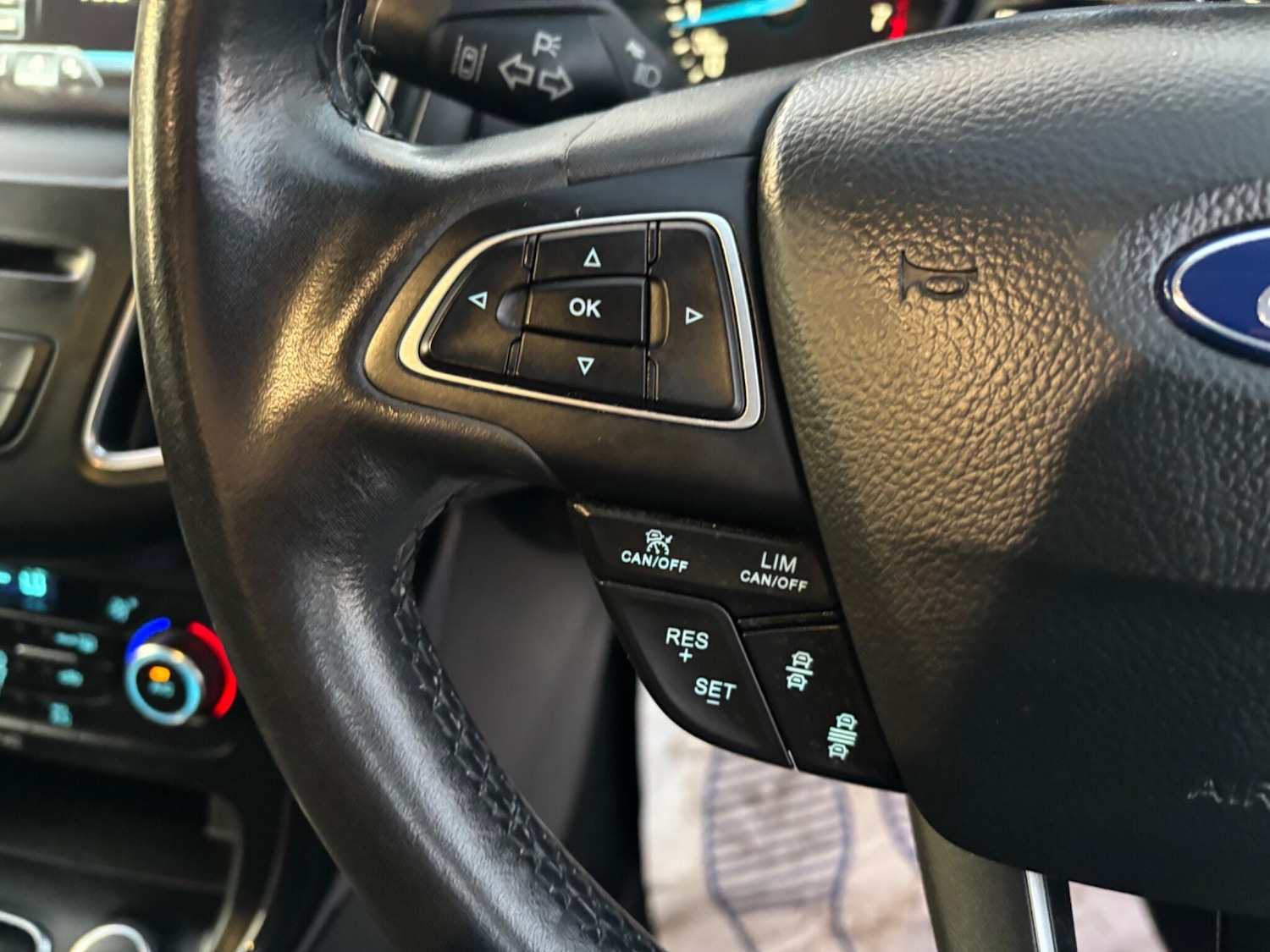 Used Ford Focus for sale - 76728197: Photo 26