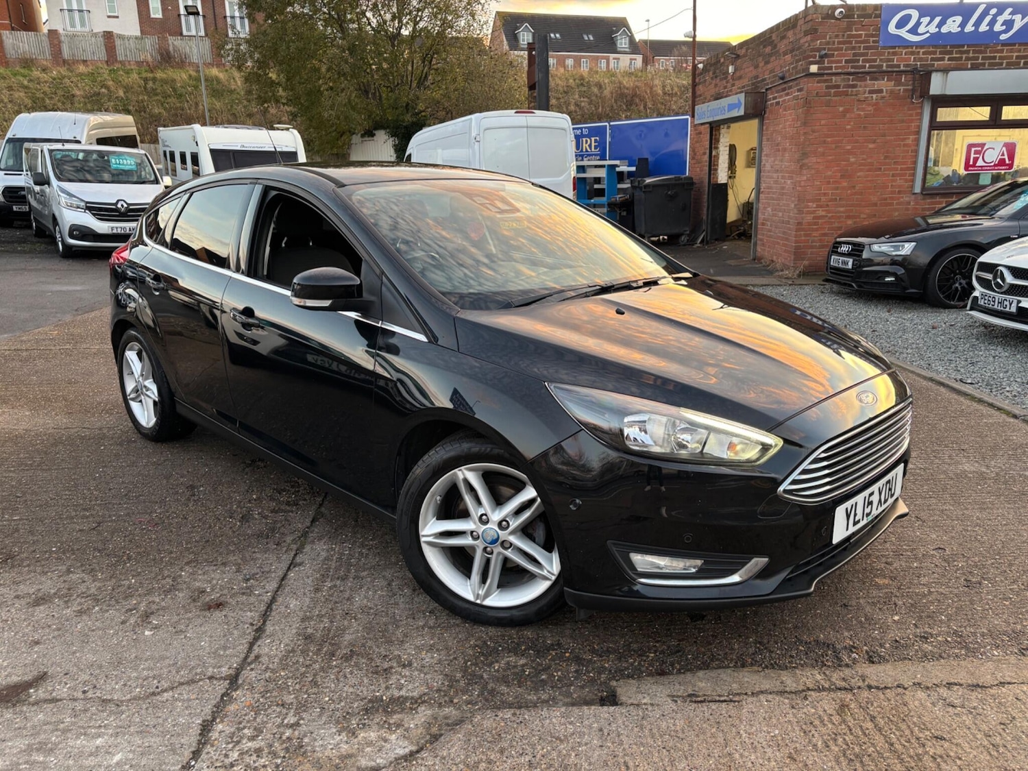 Used Ford Focus for sale - 76728197: Photo 3