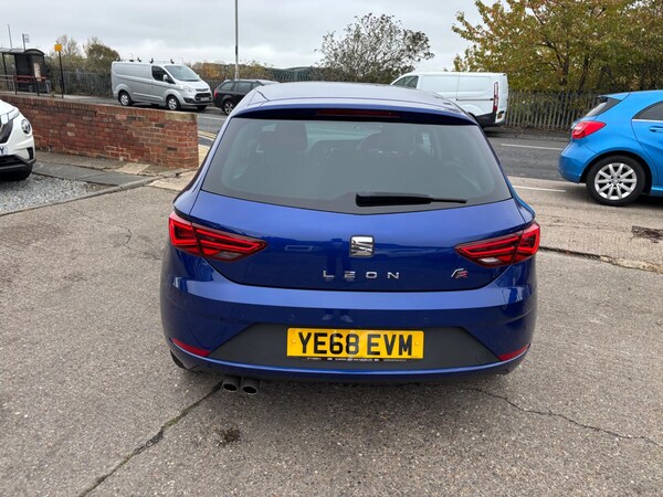 Used SEAT Leon 2018 for sale - 76326386: Photo 9