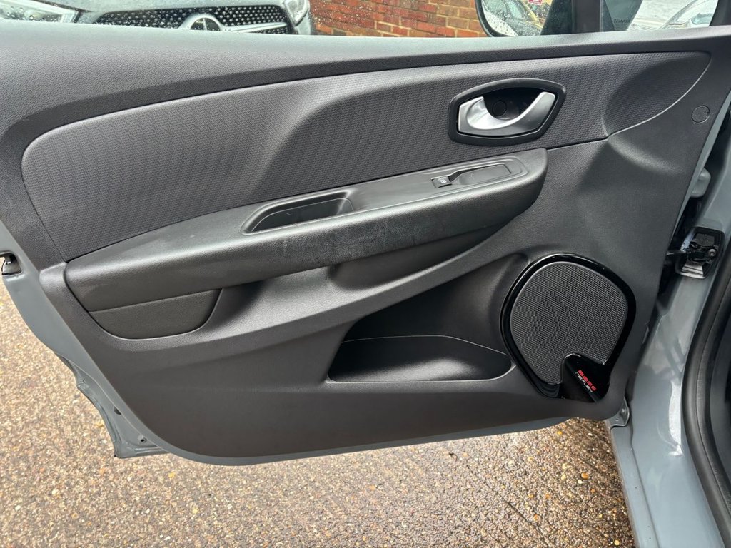 Used Renault Clio 2018 for sale - 77302731: Photo 19