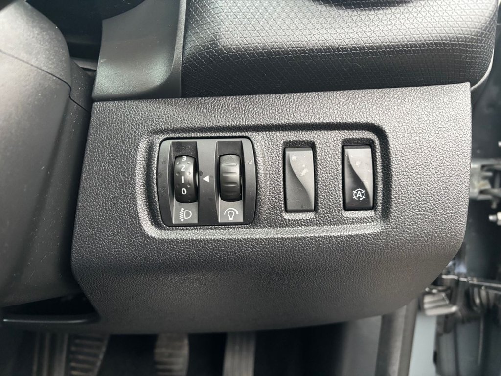 Used Renault Clio 2018 for sale - 77302731: Photo 22