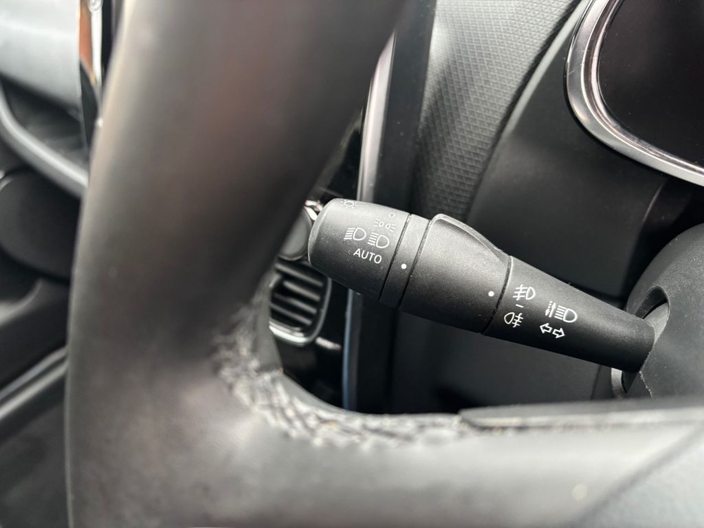 Used Renault Clio 2018 for sale - 77302731: Photo 32