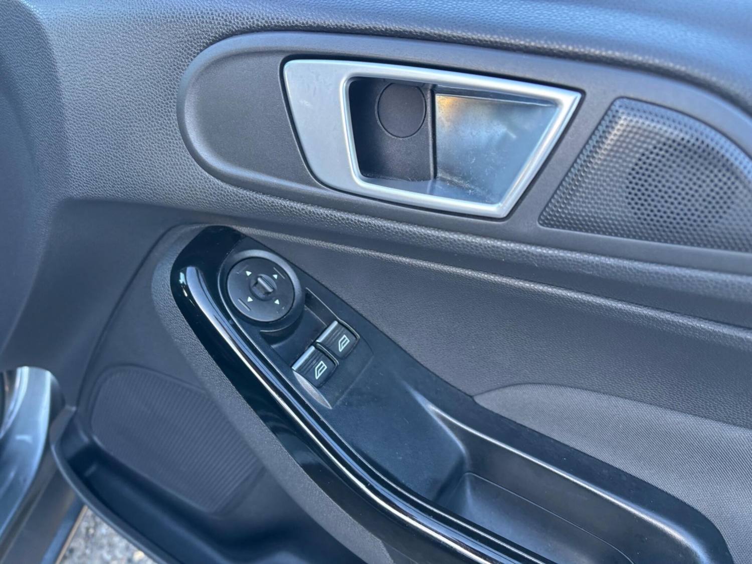 Used Ford Fiesta 2016 for sale - 76537668: Photo 13