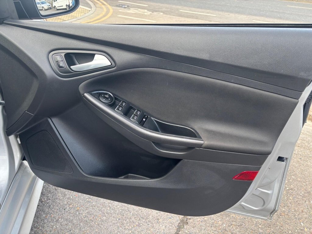 Used Ford Focus 2018 for sale - 77693111: Photo 15