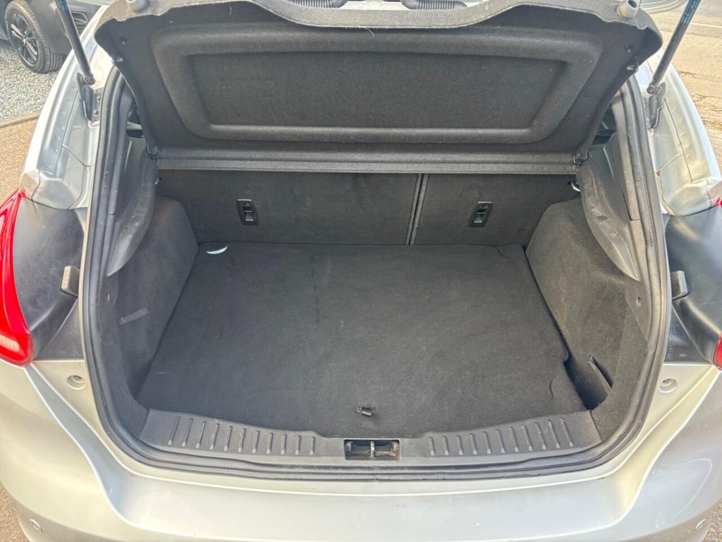 Used Ford Focus 2018 for sale - 77693111: Photo 20