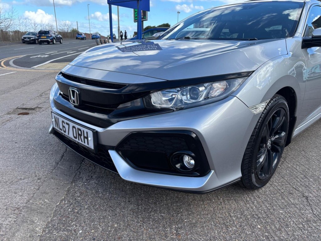 Used Honda Civic 2017 for sale - 78212555: Photo 5