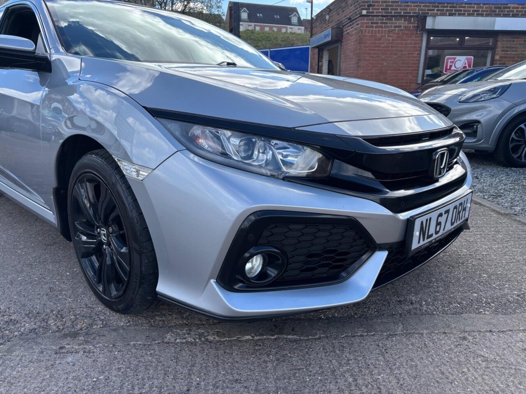 Used Honda Civic 2017 for sale - 78212555: Photo 6