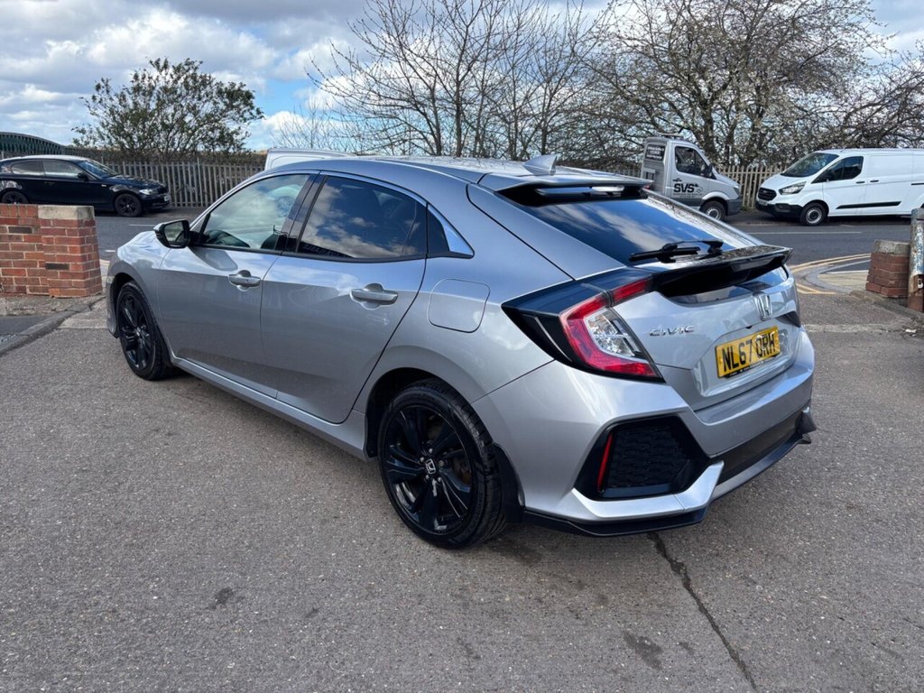 Used Honda Civic 2017 for sale - 78212555: Photo 7