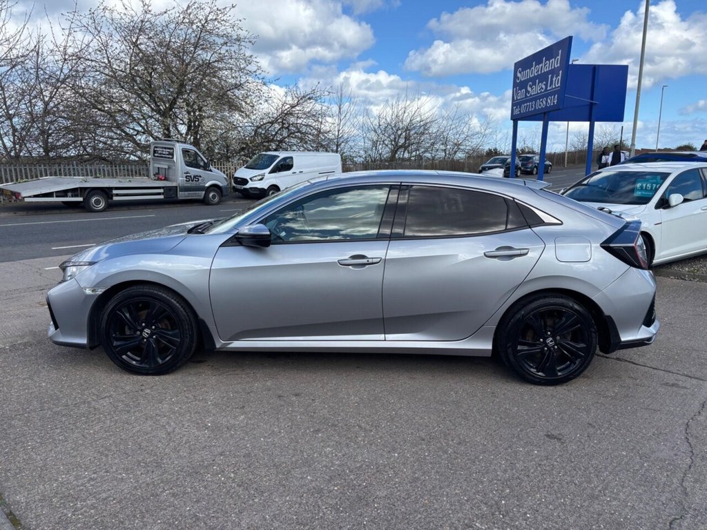 Used Honda Civic 2017 for sale - 78212555: Photo 8