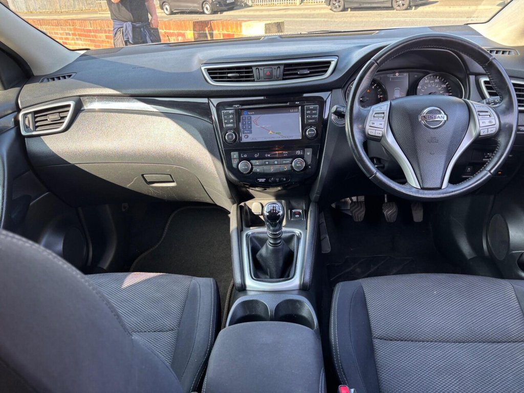 Used Nissan Qashqai 2015 for sale - 77976392: Photo 12
