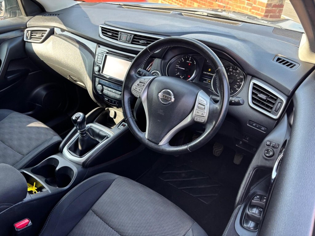 Used Nissan Qashqai 2015 for sale - 77976392: Photo 8