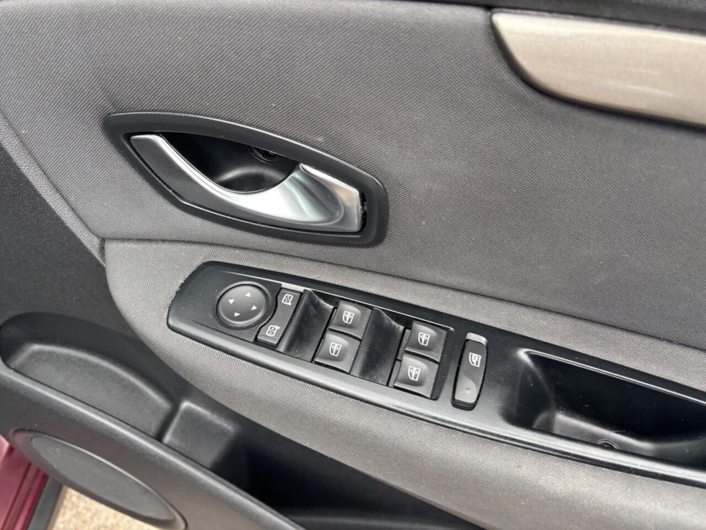 Used Renault Scenic Xmod 2014 for sale - 78124400: Photo 15