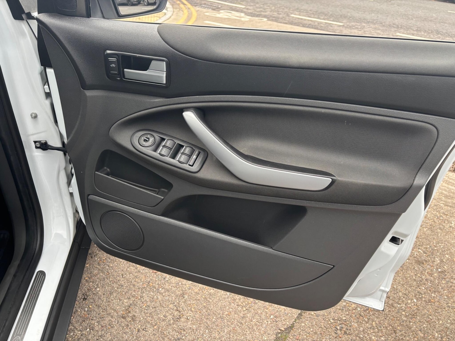 Used Ford Kuga 2012 for sale - 76584383: Photo 19