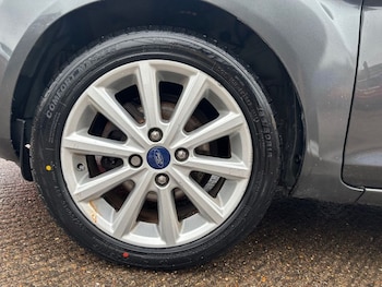 Used Ford Fiesta 2015 for sale - 77313642: Photo