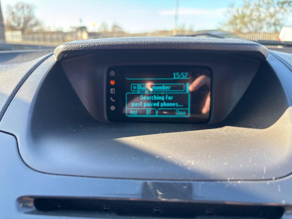 Used Ford Ecosport 2015 for sale - 77920093: Photo 31