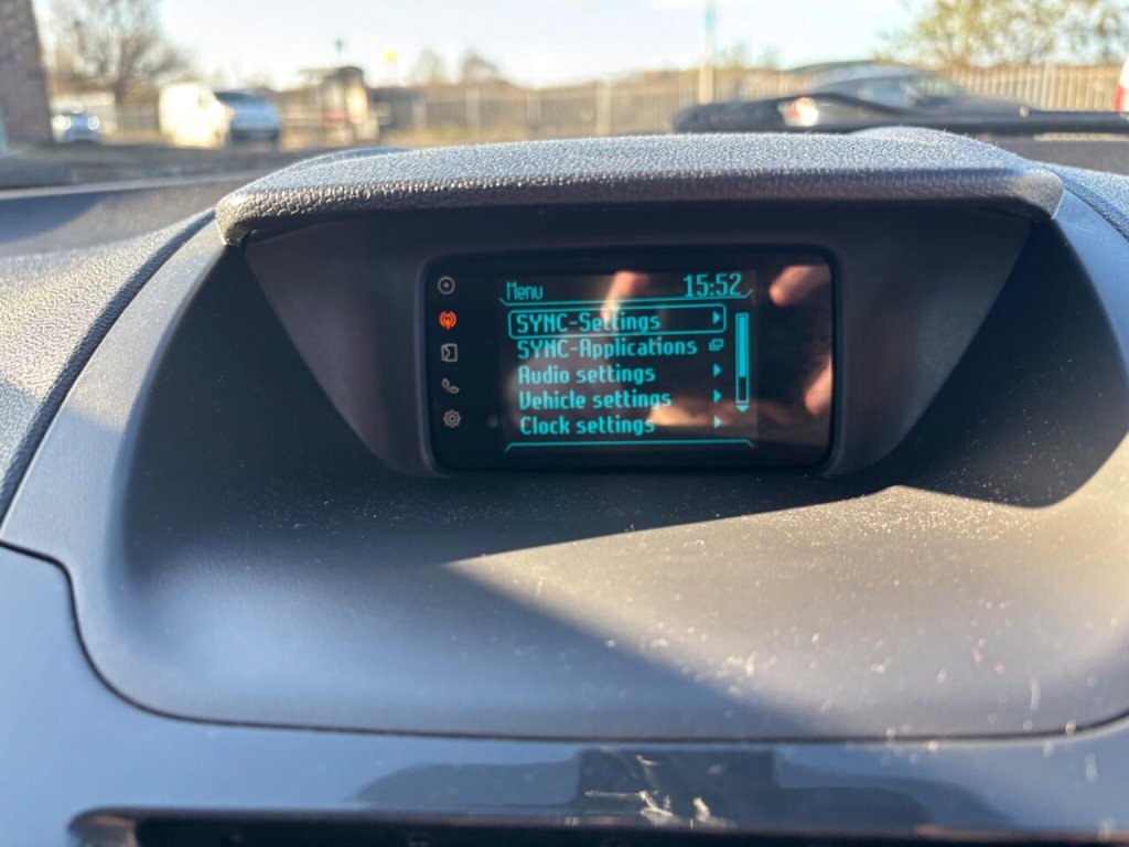 Used Ford Ecosport 2015 for sale - 77920093: Photo 35