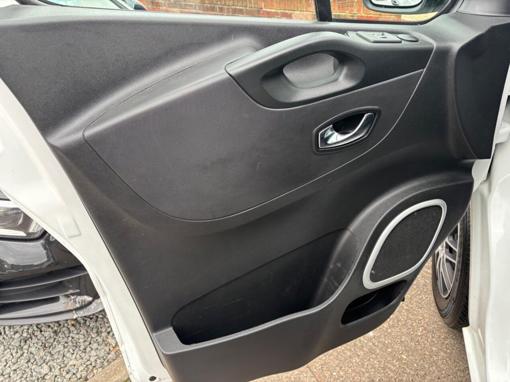 Used Vauxhall Vivaro 2019 for sale - 77631801: Photo 18