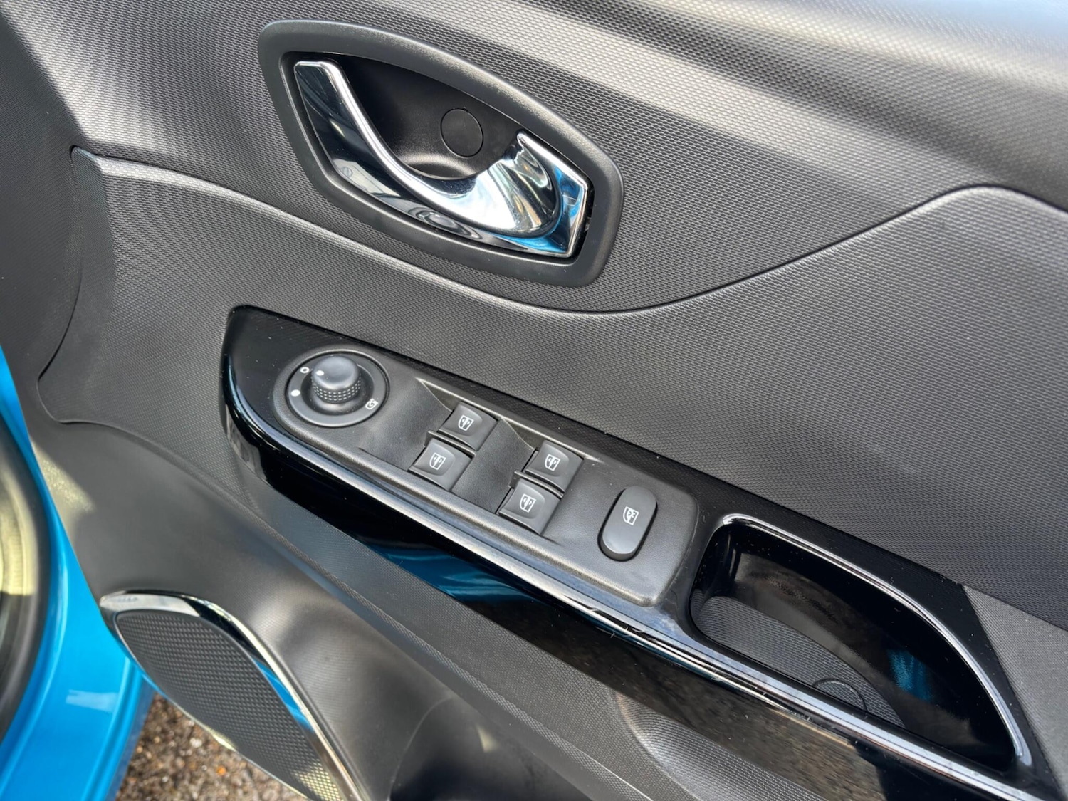 Used Renault Captur 2014 for sale - 76440709: Photo 18