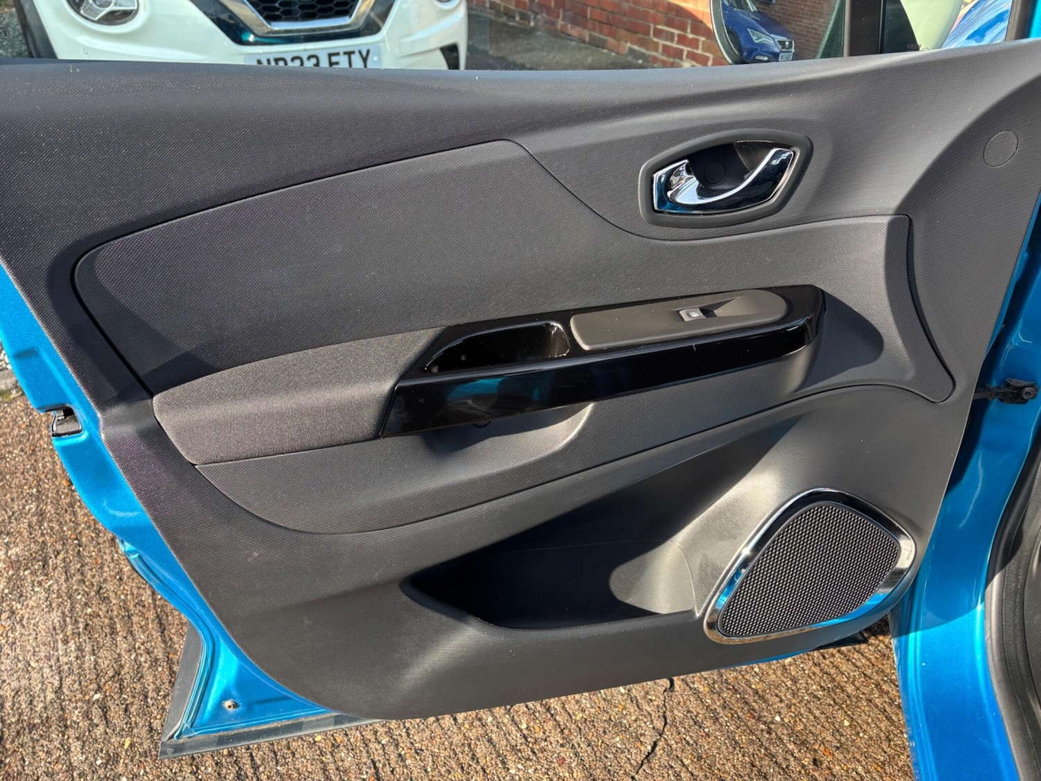 Used Renault Captur 2014 for sale - 76440709: Photo 24