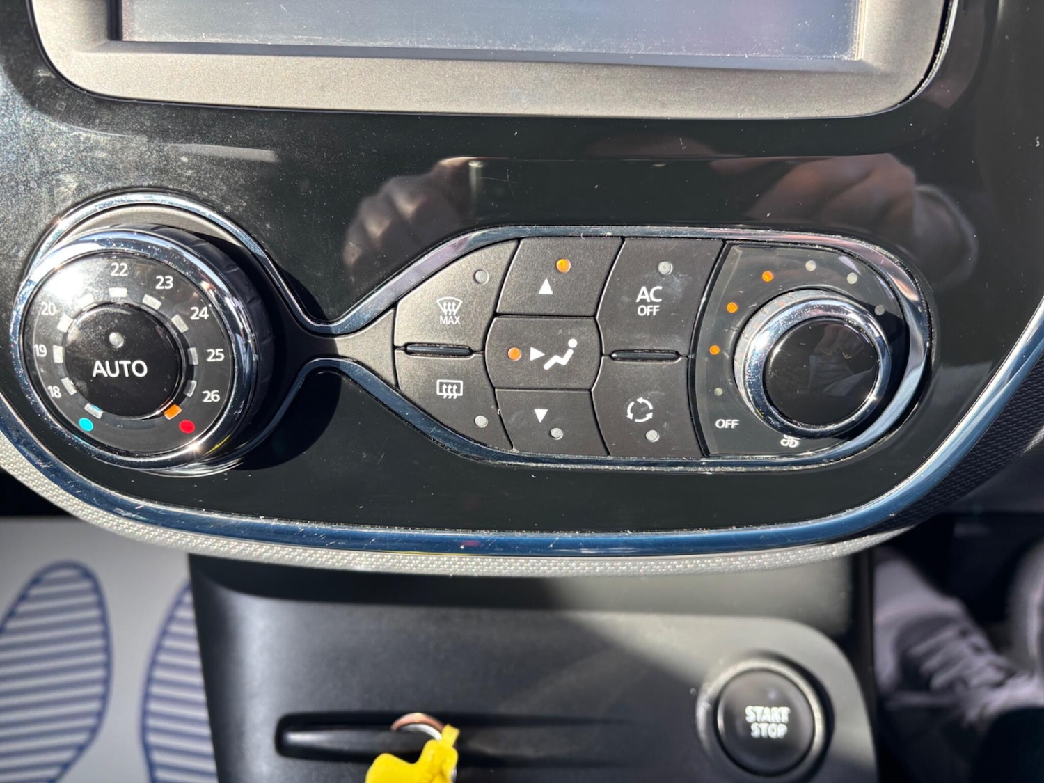 Used Renault Captur 2014 for sale - 76440709: Photo 36