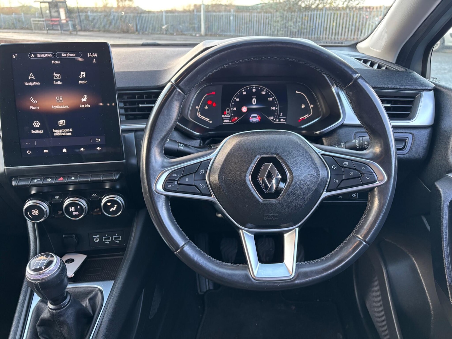 Used Renault Captur 2020 for sale - 76701793: Photo 10