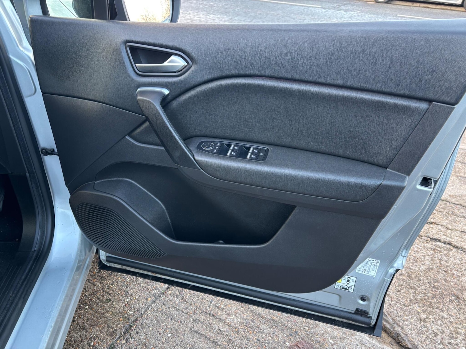 Used Renault Captur 2020 for sale - 76701793: Photo 17