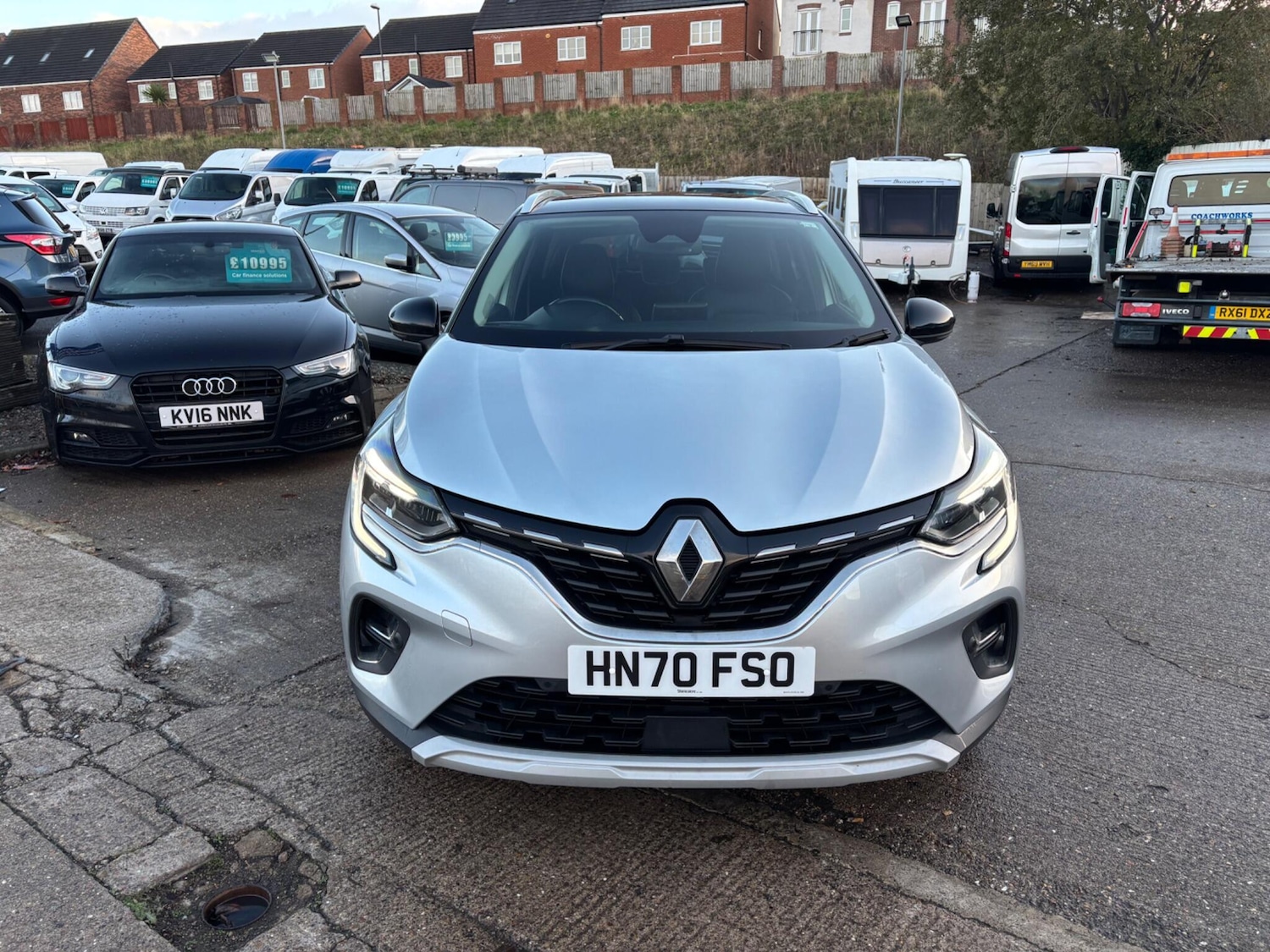 Used Renault Captur 2020 for sale - 76701793: Photo 2
