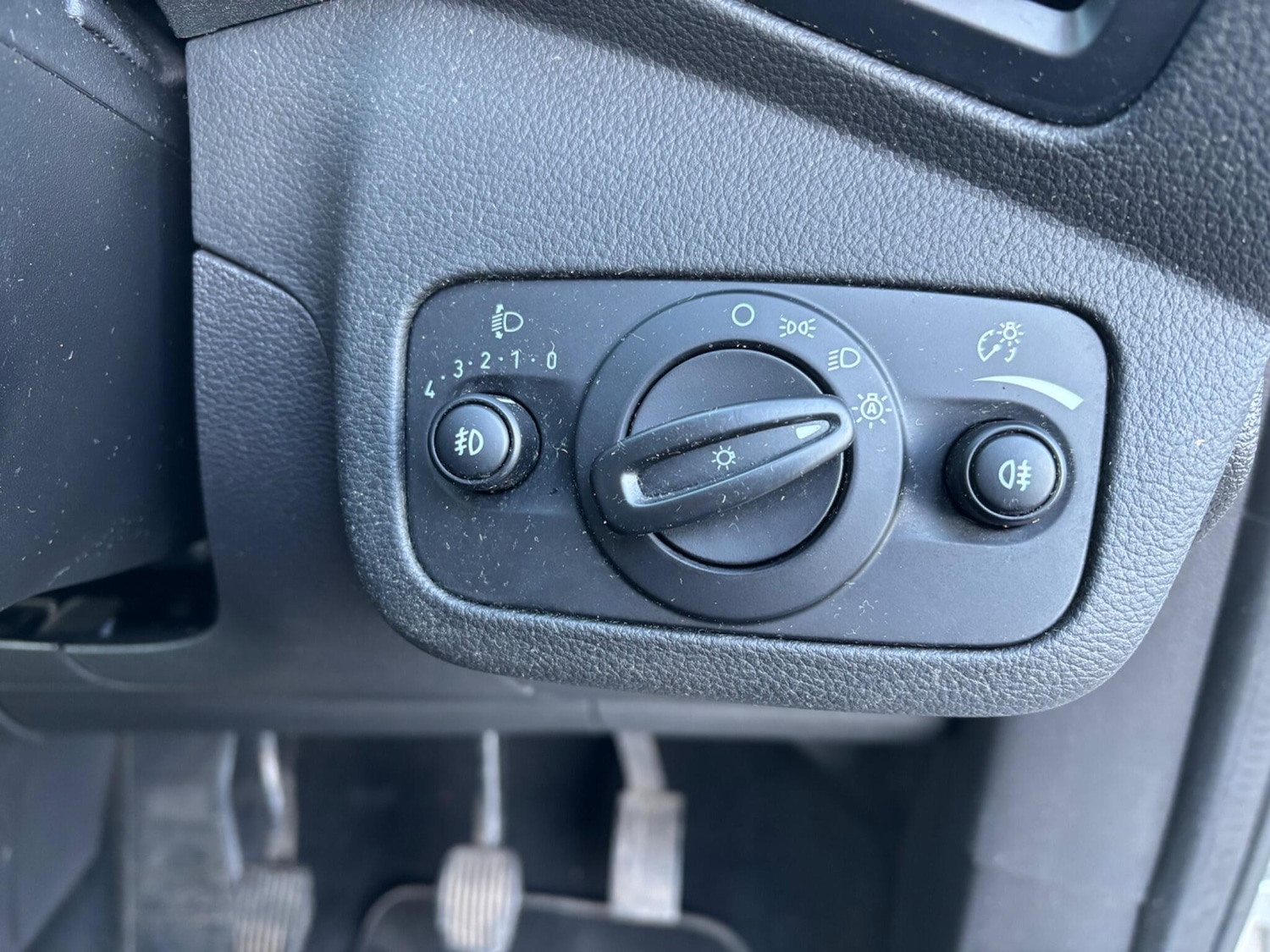 Used Ford C-Max 2017 for sale - 76657005: Photo 26