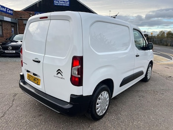 Used Citroen Berlingo 2021 for sale - 76199790: Photo