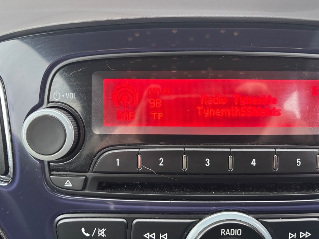 Used Vauxhall ADAM 2013 for sale - 77027513: Photo 32