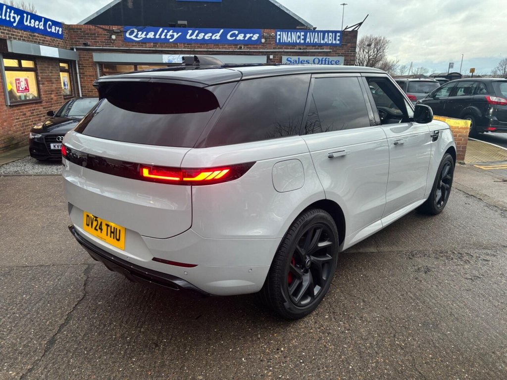 Used Land Rover Range Rover Sport 2024 for sale - 77967542: Photo 11