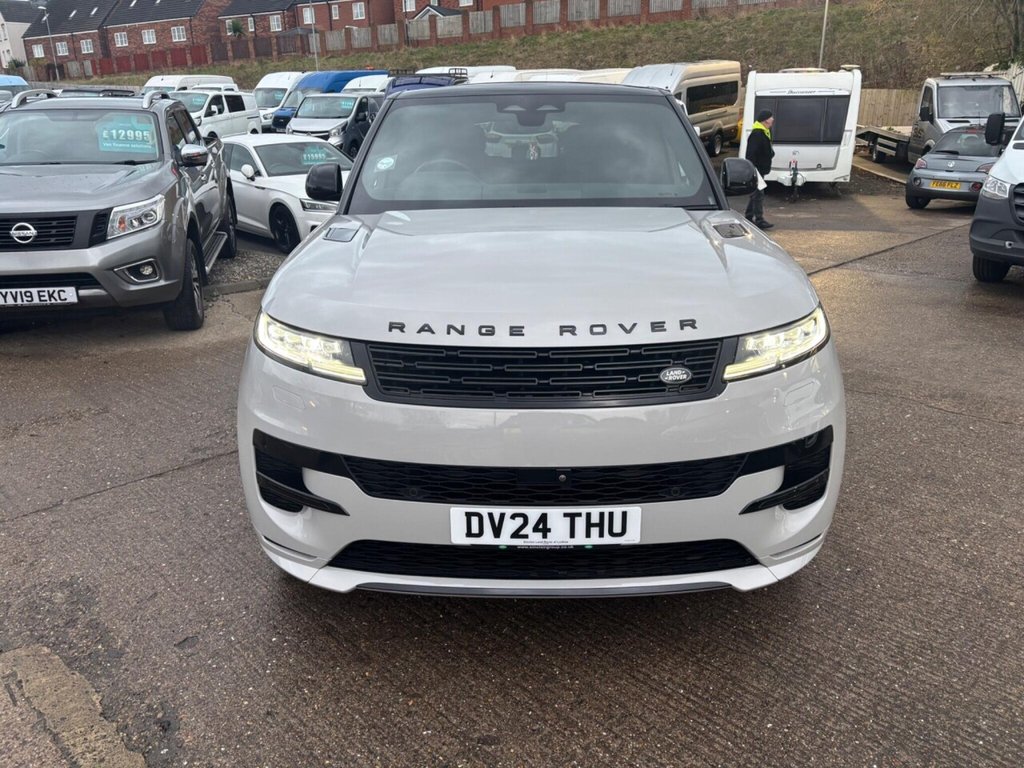 Used Land Rover Range Rover Sport 2024 for sale - 77967542: Photo 2
