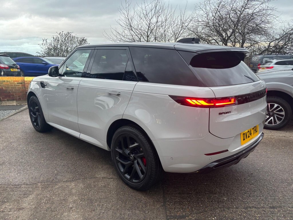 Used Land Rover Range Rover Sport 2024 for sale - 77967542: Photo 7