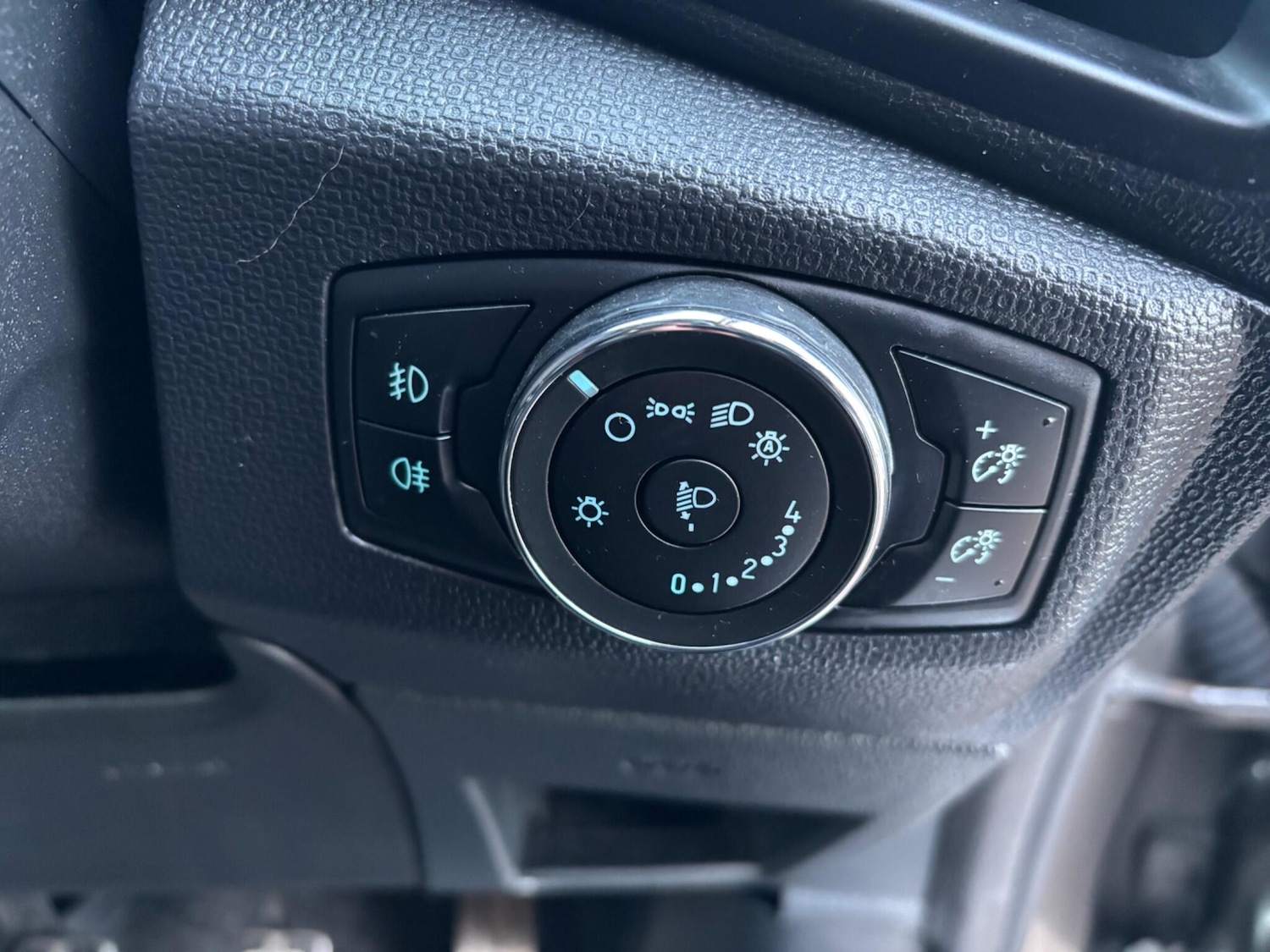 Used Ford Ecosport 2018 for sale - 76865319: Photo 22