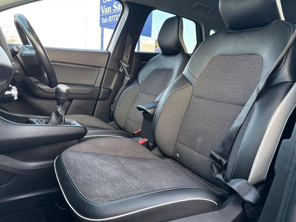 Used Renault Captur 2020 for sale - 77680596: Photo 42