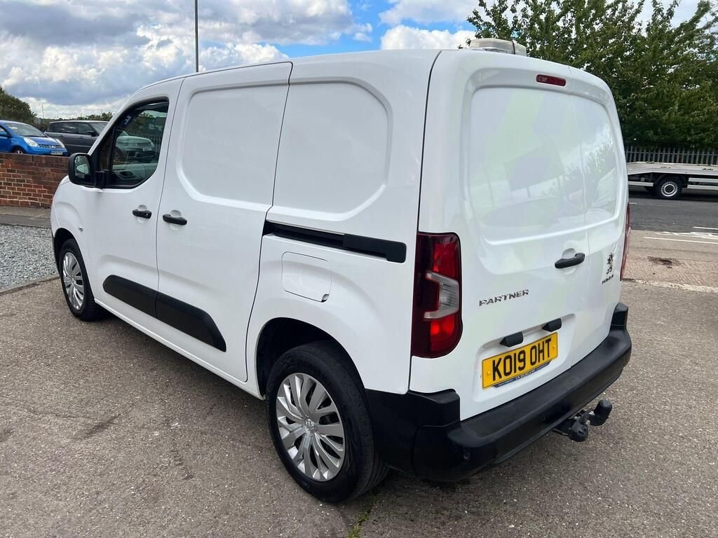 Used Peugeot Partner 2019 for sale - 76945355: Photo 4