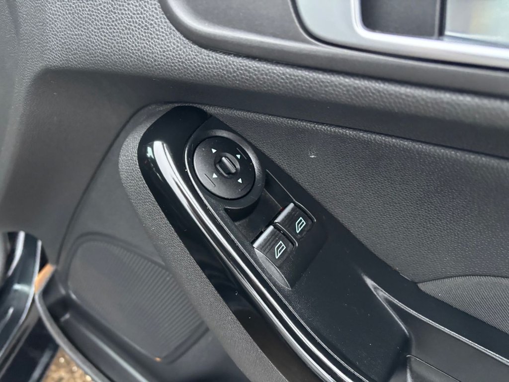 Used Ford Fiesta 2015 for sale - 77121795: Photo 15