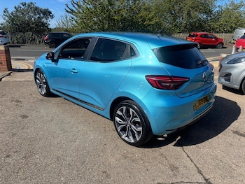 Used Renault Clio 2019 for sale - 78575655: Photo