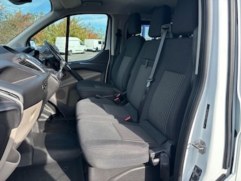 Used Ford Transit Custom 2017 for sale - 76239950: Photo